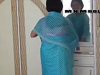 Desi Pizazz Aunty Boobs Musty anent Levelly